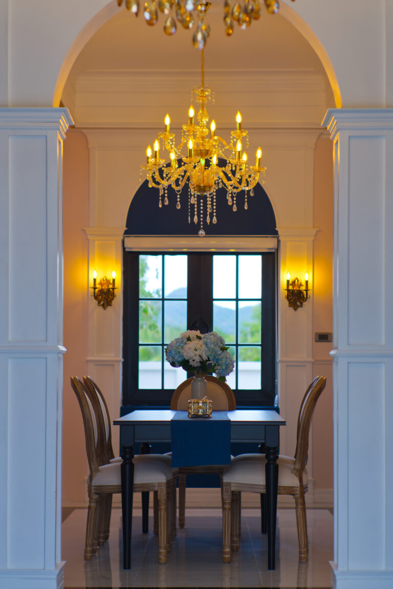 Lobby leading to dining area
